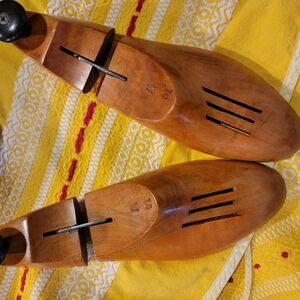 Men's Wooden Shoe Trees Size 10 Adjustable